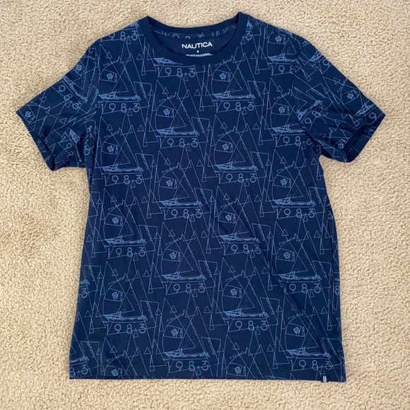 Men’s short sleeve tee in size Medium - Picture 1 of 3